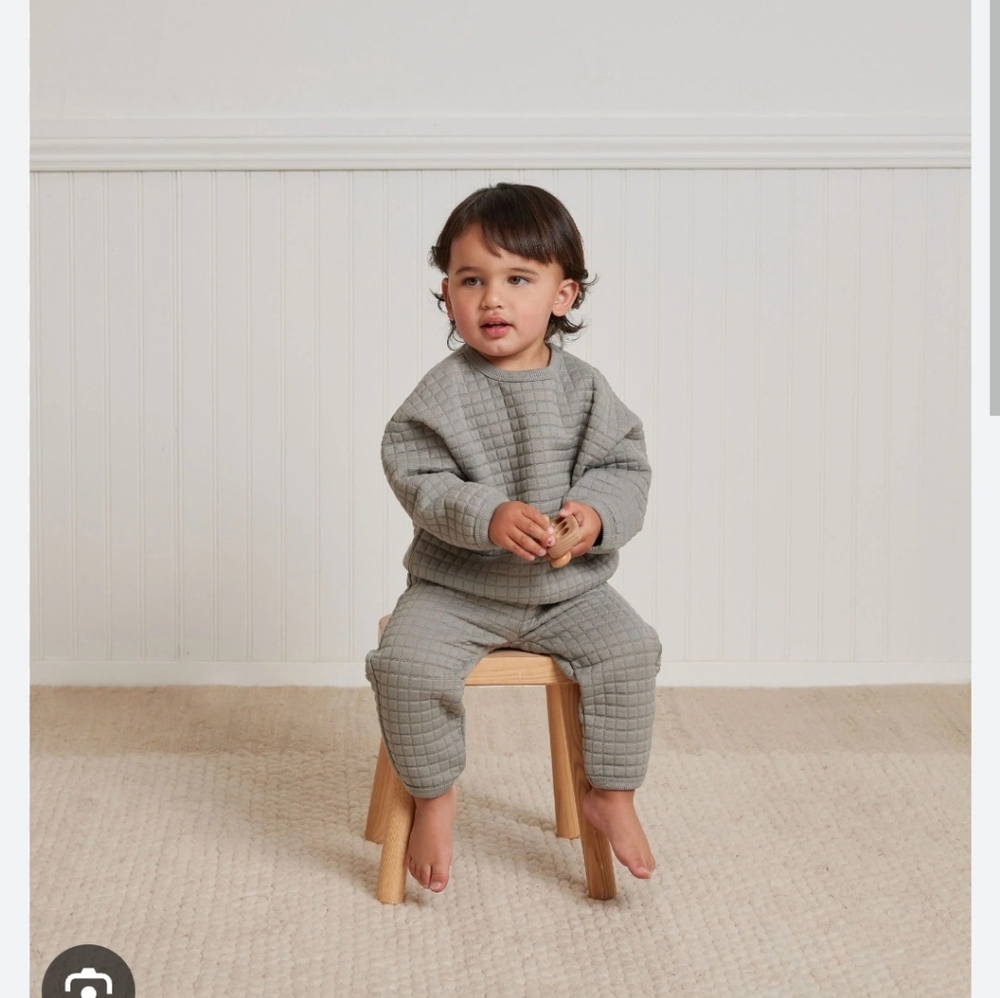 QUINCY MAE // 2 QUILTED SWEATERS BUNDLE